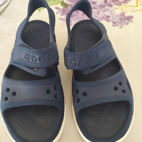 Crocs kids sandals size 13 like new, blue