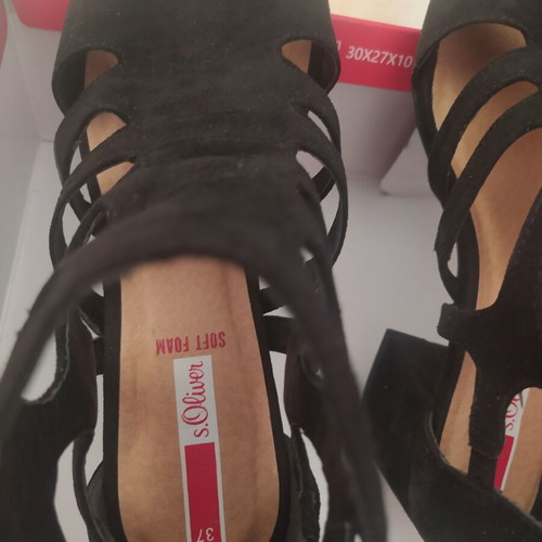S.Oliver black perforated sandals size 37 new with medium heel