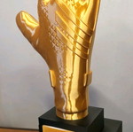 Τρόπαιο Ποδοσφαίρου Golden Glove Award Καινούργιο, Χρυσό Γάντι
