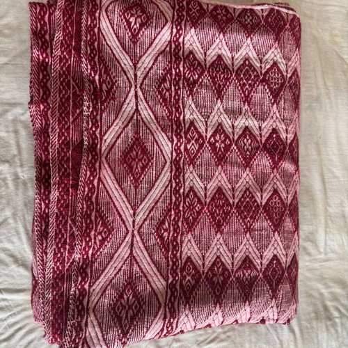 Woolen woven throw blanket like new with deep red color 190x220