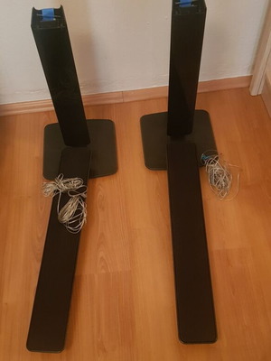 Philips CS3377 rear surround speakers with stands like new