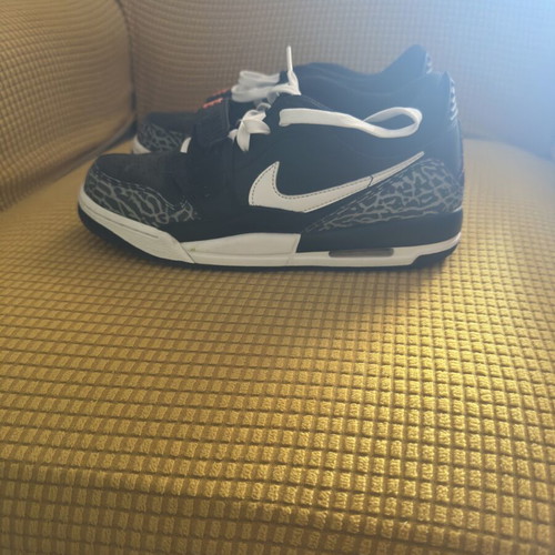 Nike Jordan 312 Legacy sneakers, size 39, black and orange