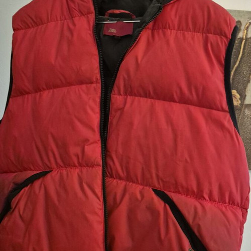 Zara sleeveless hooded vest like new, red, XL