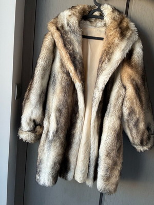 Vintage eco fur like new, one size, beige and brown