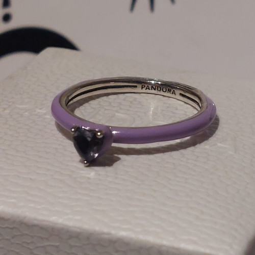 Pandora ring new, purple enamel with heart zircon