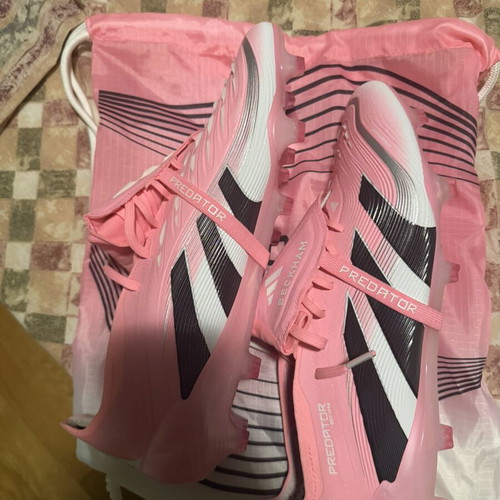 Adidas Predator Elite football shoes size 46, new, white and pink