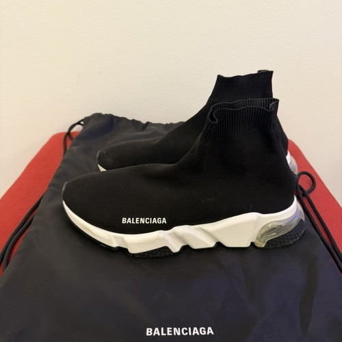 Balenciaga Speed 2.0 sneakers lightly used, size 42, black