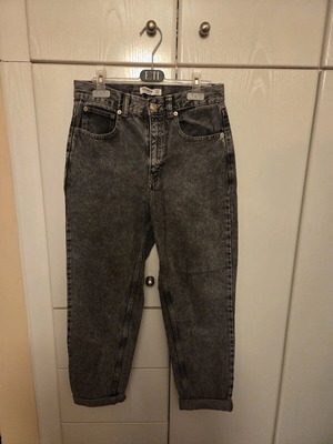 Pull & Bear mum fit jeans gray size S like new
