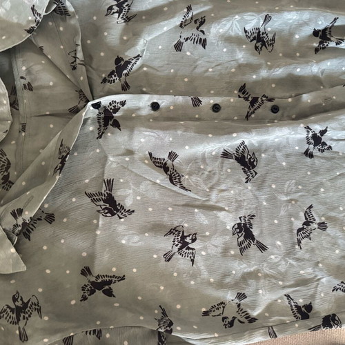 Zara shirt pistachio color with patterns like new, XL