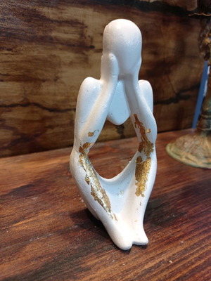 Statue decorated with gold leaves new, height 12.5cm