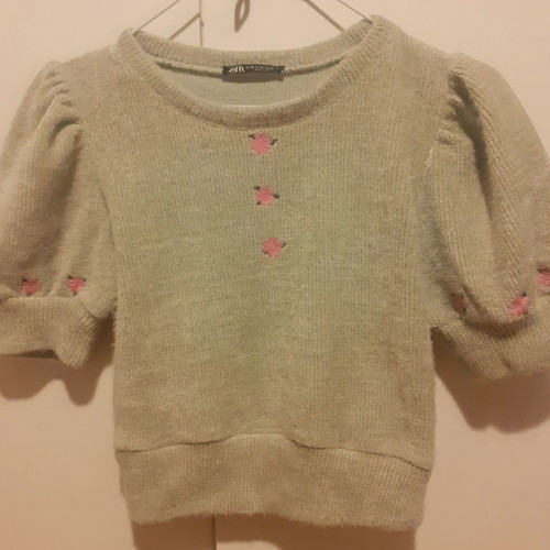 Zara knitted blouse almost new, size Medium, light green with pink flowers