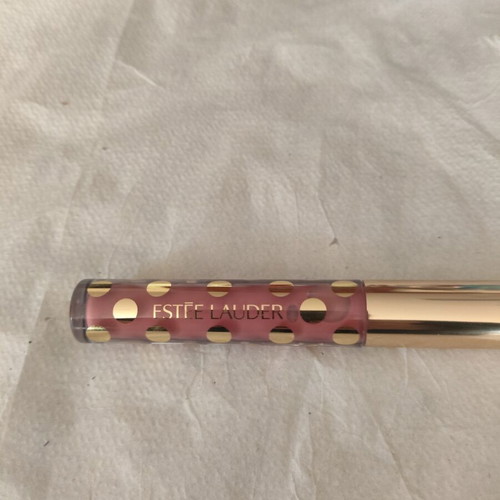 Lip gloss Estte Lauder new, soft pink peach shade