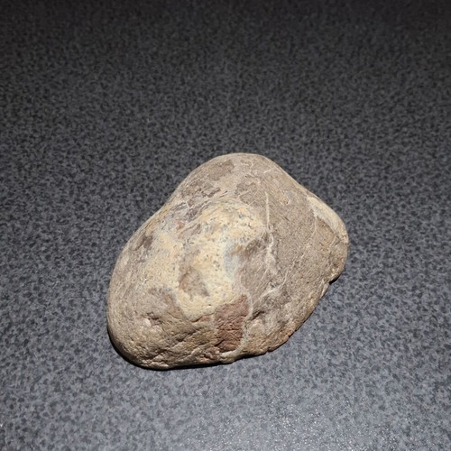 Thunderegg Agate half nodule polished, like new, 11.5 cm