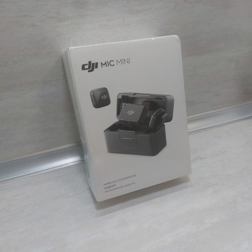 DJI Mic Mini 2 wireless microphone set with 2 TX, 1 RX and charging case