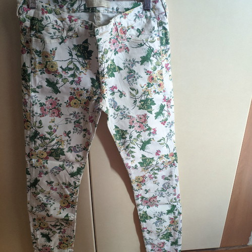 Floral jean Zara used, size 38