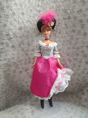 Barbie doll like new