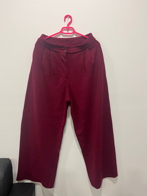 Karavan pants size XL like new
