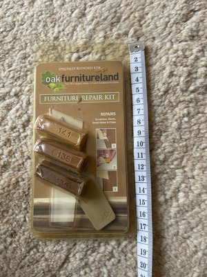 Σετ επισκευής επίπλων Oak Furnitureland καινούργιο με ράβδους κεριού