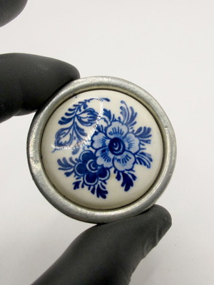 Vintage Dutch Tin Box with Delft Blue Porcelain Lid like new