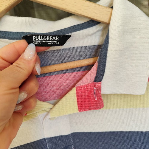 Pull & Bear multicolor short sleeve shirt used, size L, with small hole