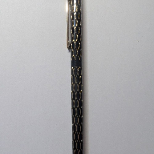 Sheaffer Targa Slimline 679s fountain pen used, black and gold