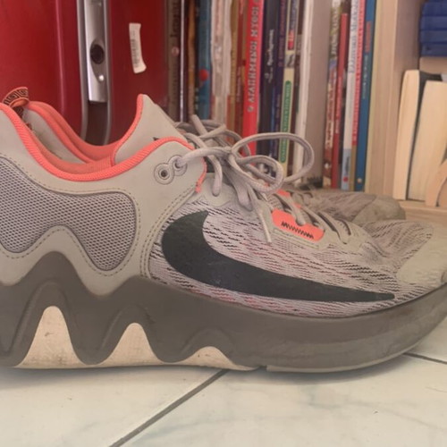 Greek Freak Nike athletic shoes grey like new size 46