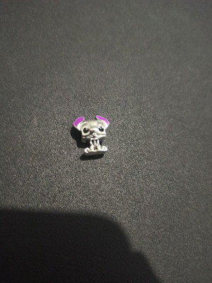 Charm Stitch in excellent condition