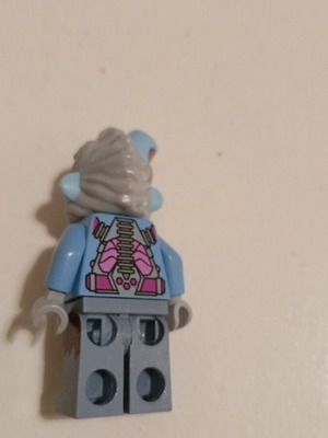 Lego Flying Monkey minifigure (Bared Teeth)