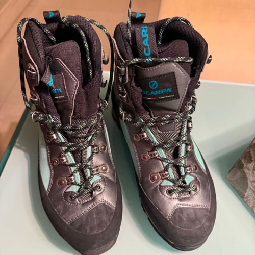 Scarpa Triolet GTX Women hiking boots size 40