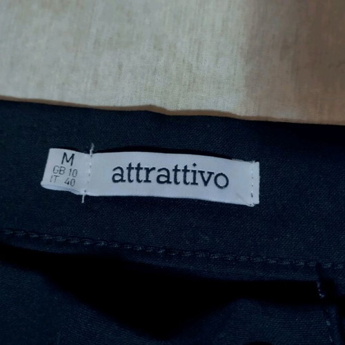 Attrattivo pants size M black like new