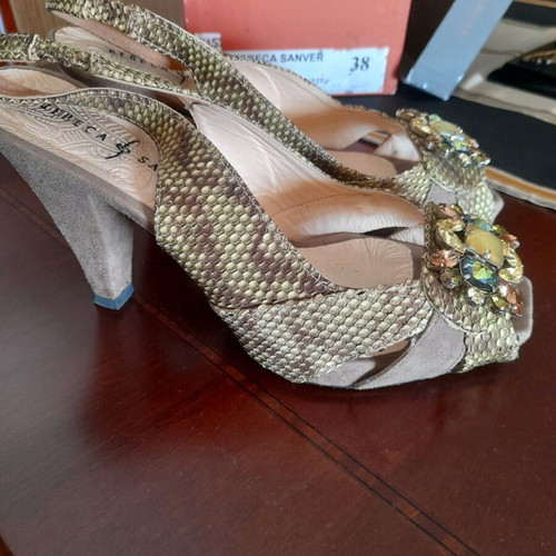 Rebeca Sanver women's sandals like new, leather with suede and semi-precious stones