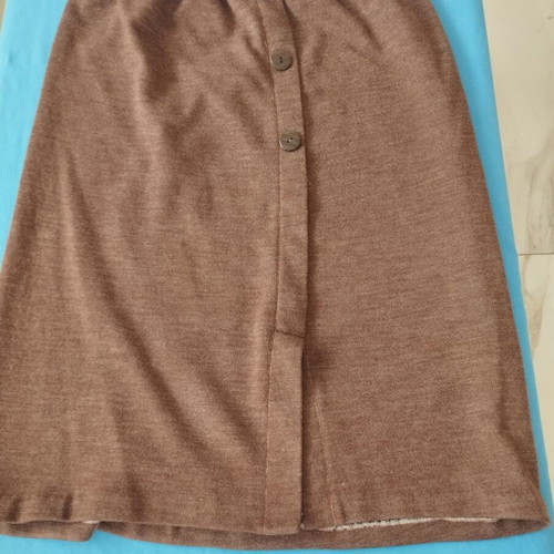 Retro brown knitwear set with batwing sleeve blouse and midi skirt like new