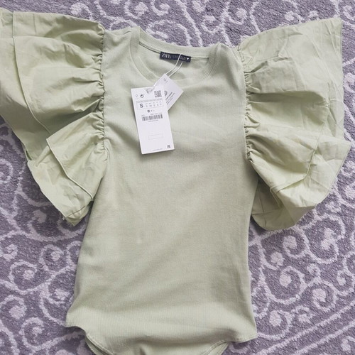 Zara ribbed bodysuit new, size S/M, green