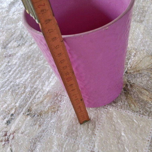 Pink vase used with simple design