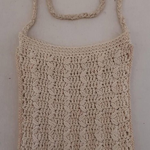 Handmade knitted shoulder bag 1970s used, beige
