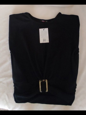 Blouse with shoulder pads new, size L, black