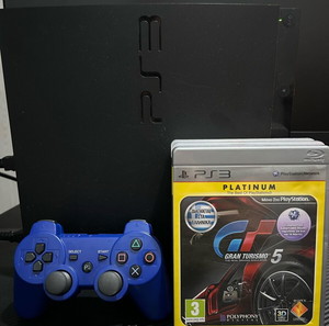 PlayStation 3 Slim 320 GB + Gran Turismo 5