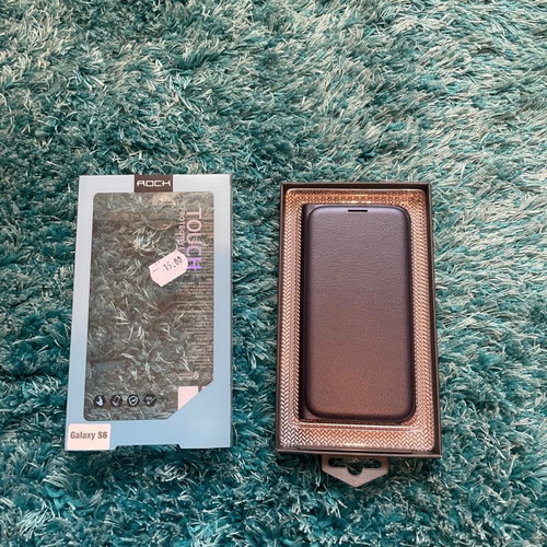 Samsung Galaxy S6 case with card holder and Samsung logo