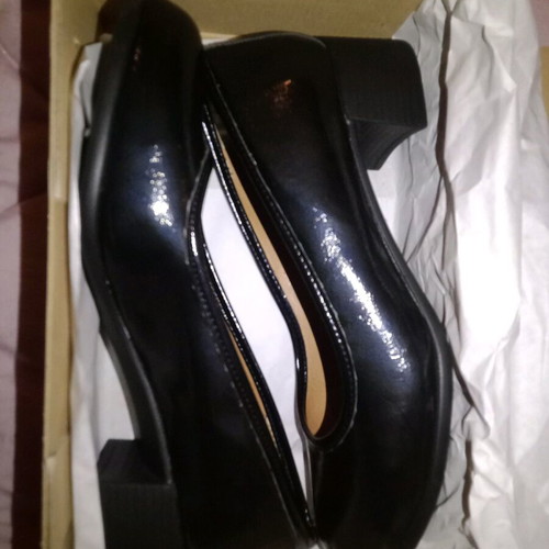 Avenue Anatomical Patent Leather Pumps Size 40 New Black
