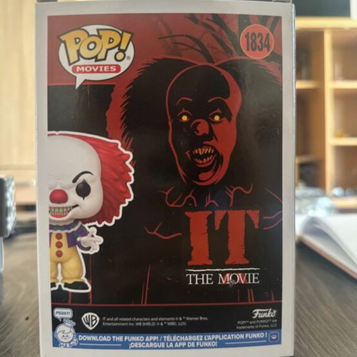 It 1834 Pennywise vinyl figure like new