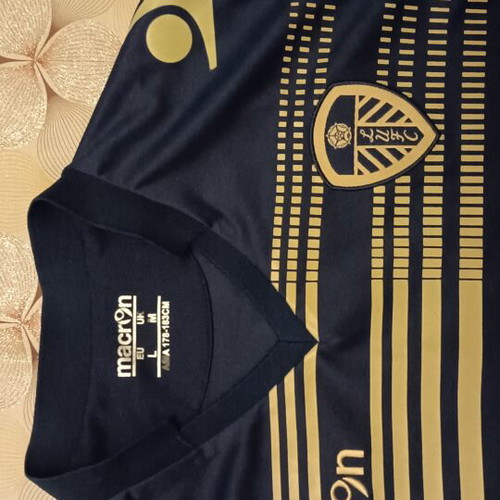 Leeds Football Jersey used, large size
