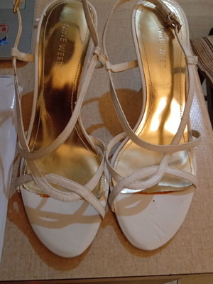 Πέδιλα Nine West άσπρα, μέγεθος 38, μεταχειρισμένα