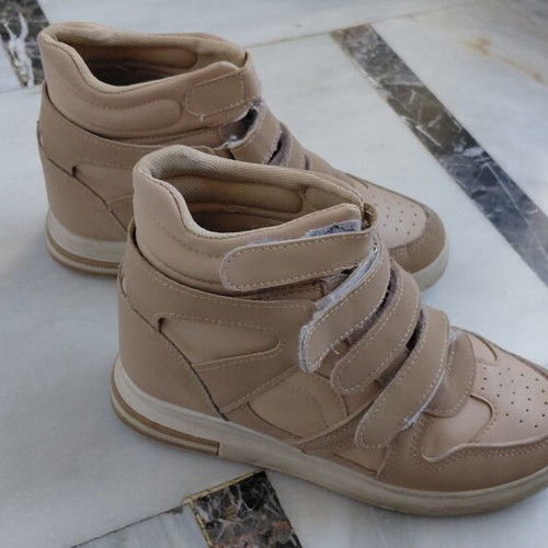 Beige women's ankle boots with velcro, size 38