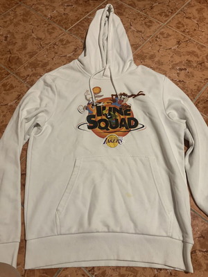 New Era NBA Space Jam Lakers ανδρικό φούτερ μεταχειρισμένο, μέγεθος M