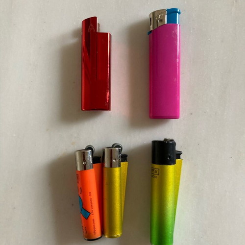 Lighters used, set of 4 with metal case