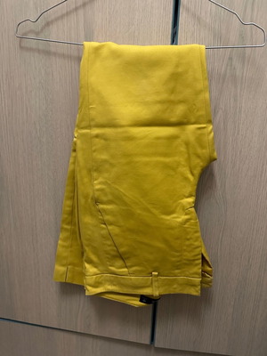 Παντελόνι Zara σε καλή κατάσταση, μέγεθος XS