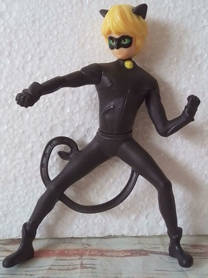 Φιγούρα Cat Noir 2022 μεταχειρισμένη, Zagtoon, ύψος 12 εκ.