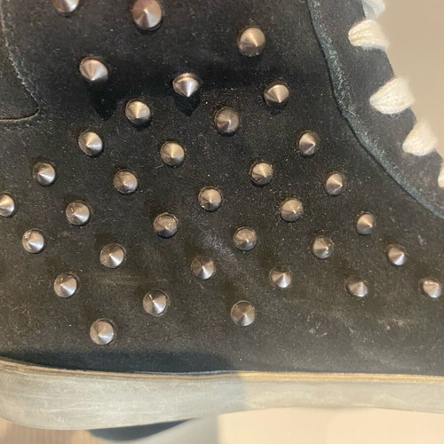 Steve Madden shoes used No41 black suede with silver studs