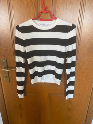 Bershka sweater like new, black and white, size L