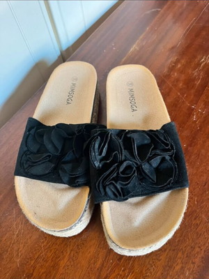 Mimosca platform sandals size 38 like new, black and beige